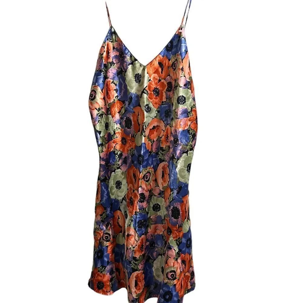✨Victoria Secret Vintage Floral Slip Dress✨